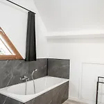 Holiday home Bleu 39 *