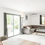 Bleu 39 Holiday home *
